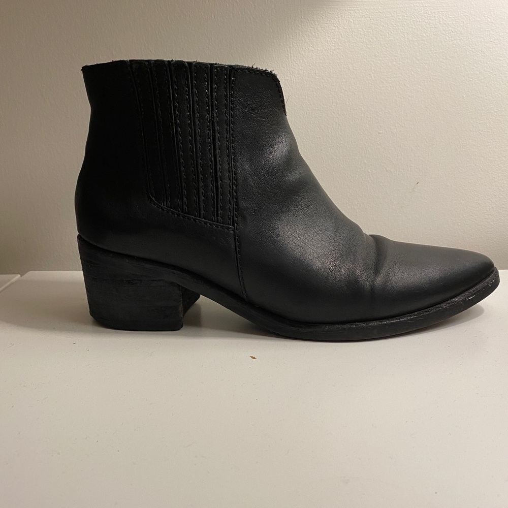 Madewell Black Leather Ankle Boots